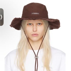 JACQUEMUS Bucket Hat